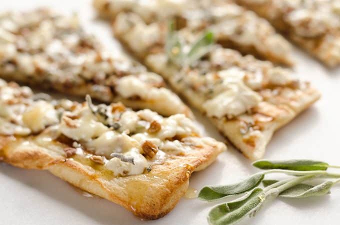 Grilled Honey Goat Cheese Pizza