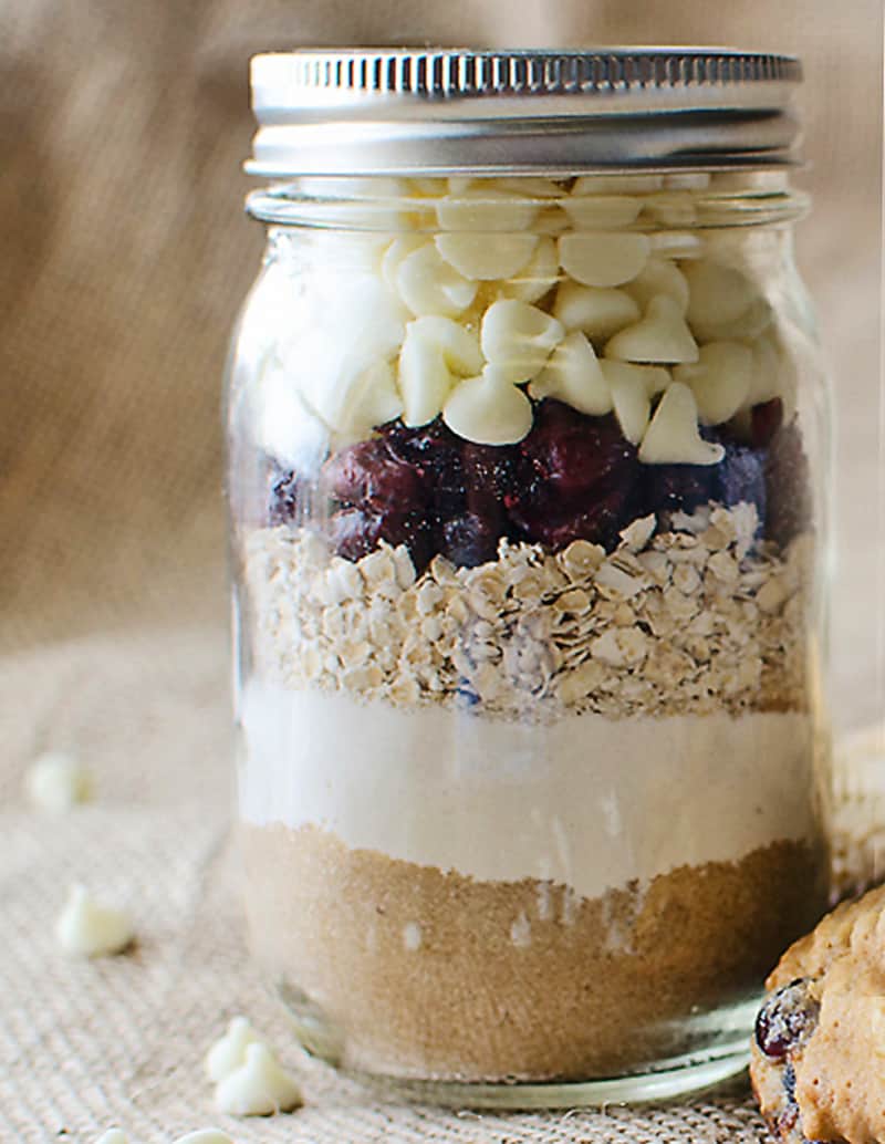 Layered Jar Mix: Healthy Snack Bites