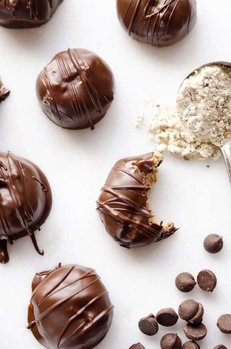 Protein Peanut Butter Truffles - 5 Ingredients & 100 Calories