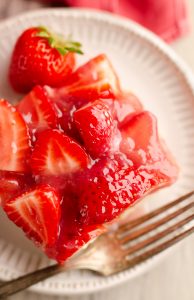 Fresh Strawberry Pie Bars