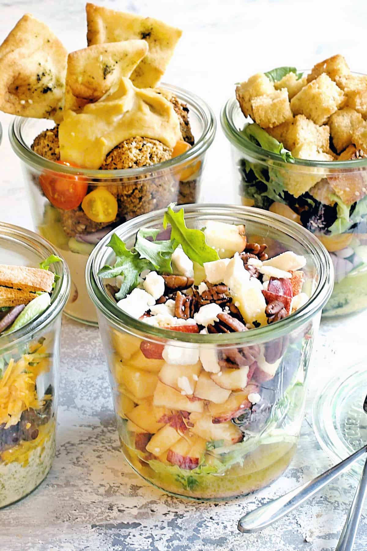 https://www.thecreativebite.com/wp-content/uploads/2021/02/Vegetarian-Salads-in-a-Jar-picture.jpg